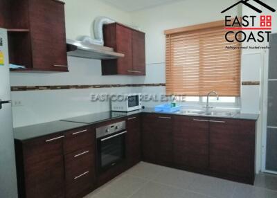 SP5 Village House for rent in East Pattaya, Pattaya. RH12448