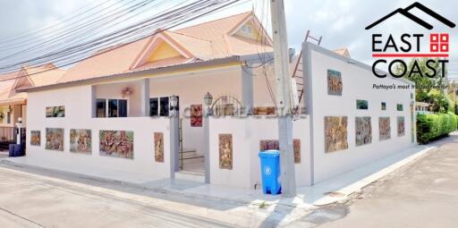 Baan Suan Neramit Chaiyapruek 2 House for sale and for rent in East Pattaya, Pattaya. SRH12635