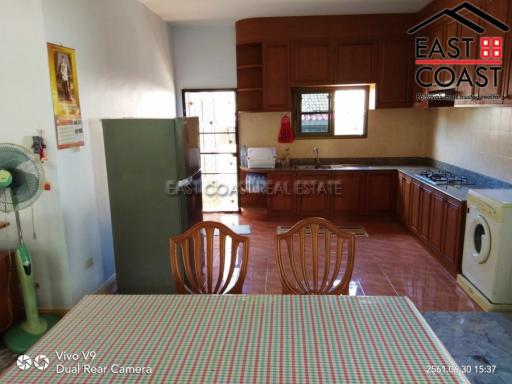 Classic Village House for rent in East Pattaya, Pattaya. RH13025