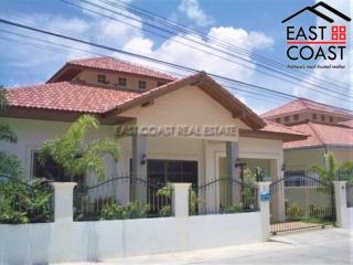 Classic Village House for rent in East Pattaya, Pattaya. RH13025
