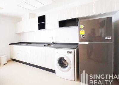 For RENT : HQ by Sansiri / 1 Bedroom / 1 Bathrooms / 44 sqm / 50000 THB [6509628]