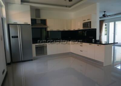 Whispering Palms House for sale and for rent in East Pattaya, Pattaya. SRH7338