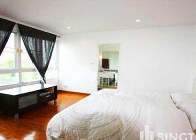 For RENT : Baan Siri Sathorn Yenakard / 3 Bedroom / 2 Bathrooms / 109 sqm / 50000 THB [6600244]