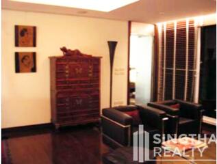 For RENT : Urbana Sukhumvit 15 / 2 Bedroom / 2 Bathrooms / 106 sqm / 50000 THB [6648012]