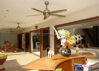 Jomtien Nivate  House for sale in Pratumnak Hill, Pattaya. SH5534