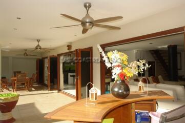 Jomtien Nivate  House for sale in Pratumnak Hill, Pattaya. SH5534