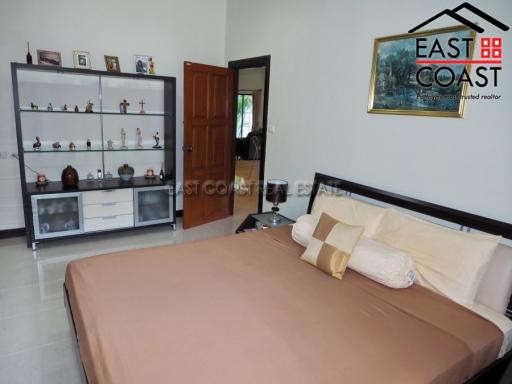 SP2 Village House for sale in East Pattaya, Pattaya. SH8057