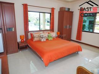 SP2 Village House for sale in East Pattaya, Pattaya. SH8057