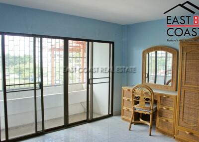 Townhouse Jomtien Soi 1 House for sale in Jomtien, Pattaya. SH8606