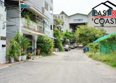 Townhouse Jomtien Soi 1 House for sale in Jomtien, Pattaya. SH8606