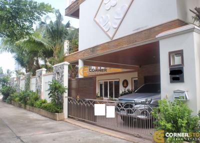 4 bedroom House in Island View Residence Na Jomtien