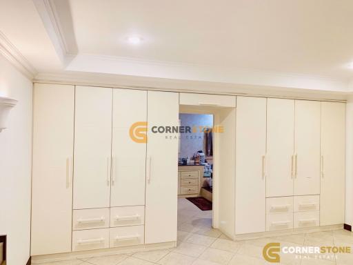 1 bedroom Condo in View Talay Residence 6 Wongamat