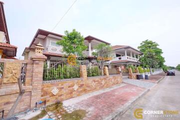 3 bedroom House in Eakmongkol Village 4 East Pattaya