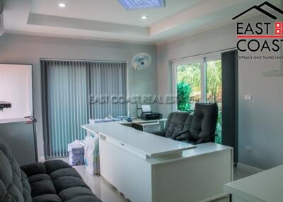 Majestic Residence House for sale in Pratumnak Hill, Pattaya. SH11531