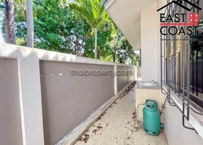 SP4 Village House for sale in East Pattaya, Pattaya. SH13697