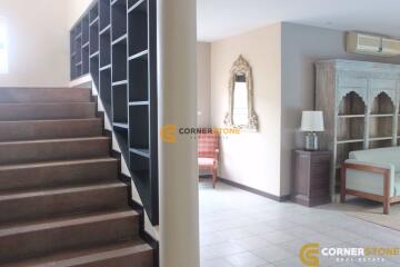 4 bedroom House in  Pattaya