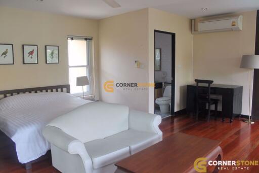 4 bedroom House in  Pattaya