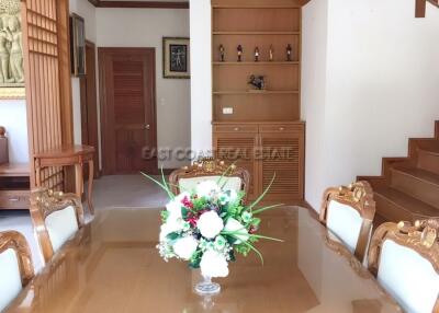 Baan Fah Rim Haad House for rent in Jomtien, Pattaya. RH13040