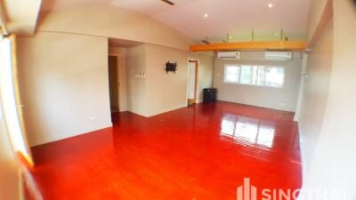 For RENT : Townhouse Phromphong / 2 Bedroom / 2 Bathrooms / 251 sqm / 50000 THB [7557303]