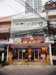Shophouse Cozy Beach Commercial Property for sale in Pratumnak Hill, Pattaya. SCP10680