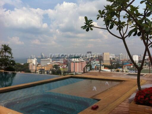 Pattaya Heights  Condo for sale in Pratumnak Hill, Pattaya. SC5229