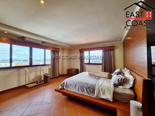 Nirvana Place Condo for sale in Pratumnak Hill, Pattaya. SC12987