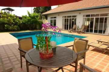 Private pool villa House for sale and for rent in East Pattaya, Pattaya. SRH6048