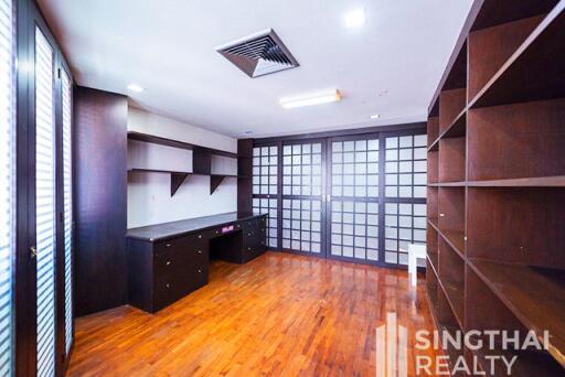 For RENT : President Park Sukhumvit 24 / 3 Bedroom / 3 Bathrooms / 226 sqm / 50000 THB [8103107]