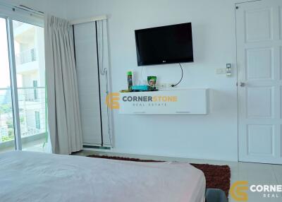 คอนโดนี้ มีห้องนอน 1 ห้องนอน  อยู่ในโครงการ คอนโดมิเนียมชื่อ AD Hyatt Condominium 