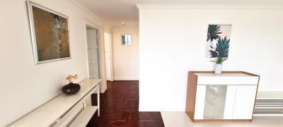 For RENT : Lake Green / 2 Bedroom / 2 Bathrooms / 141 sqm / 50000 THB [8216025]