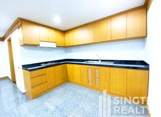 For RENT : Supalai Place / 2 Bedroom / 2 Bathrooms / 167 sqm / 50000 THB [8429490]
