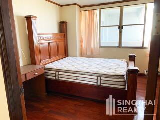 For RENT : Tongtip Mansion / 3 Bedroom / 3 Bathrooms / 251 sqm / 50000 THB [8471841]