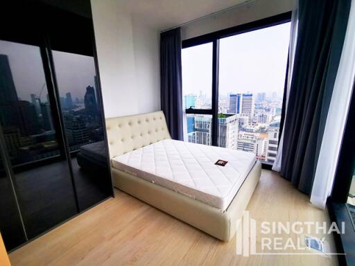 For RENT : The Lofts Silom / 2 Bedroom / 1 Bathrooms / 67 sqm / 50000 THB [8611850]