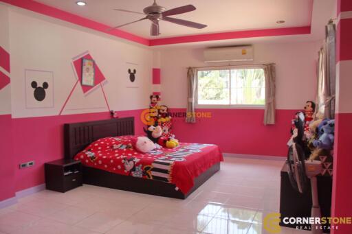 4 bedroom House in East Pattaya