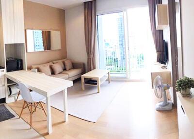 For RENT : HQ by Sansiri / 1 Bedroom / 1 Bathrooms / 45 sqm / 50000 THB [8806277]