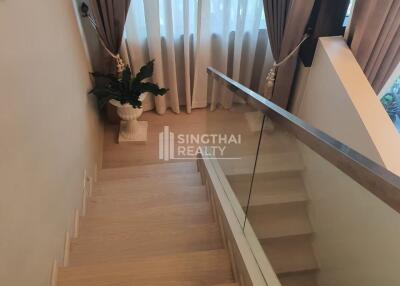 For RENT : Rhythm Sukhumvit 44/1 / 1 Bedroom / 1 Bathrooms / 60 sqm / 50000 THB [8895355]