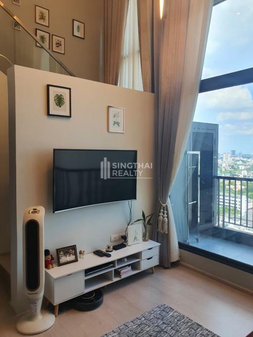 For RENT : Rhythm Sukhumvit 44/1 / 1 Bedroom / 1 Bathrooms / 60 sqm / 50000 THB [8895355]