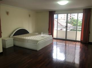 For RENT : Regent on the Park 1 / 3 Bedroom / 3 Bathrooms / 250 sqm / 50000 THB [9721132]