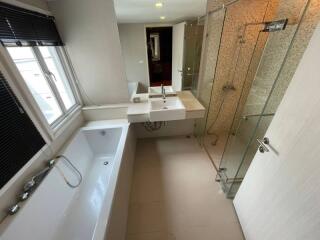 For RENT : Le Nice Ekamai / 3 Bedroom / 3 Bathrooms / 115 sqm / 50000 THB [9783917]