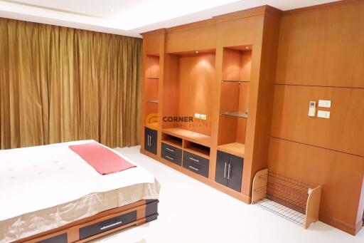 1 bedroom Condo in Tara Court Pratumnak