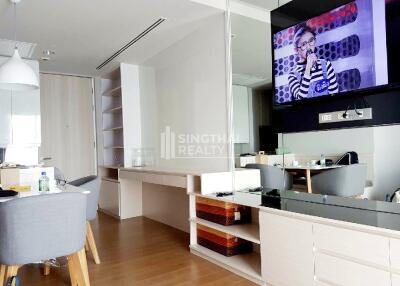 For RENT : The Lumpini 24 / 2 Bedroom / 2 Bathrooms / 55 sqm / 50000 THB [R10175]