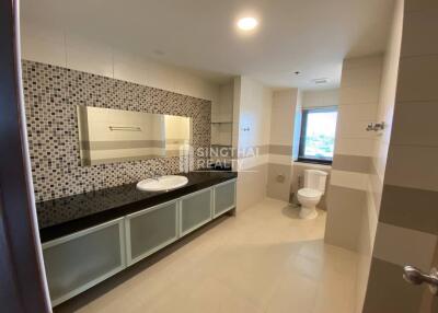 For RENT : The Natural Place Suite / 2 Bedroom / 2 Bathrooms / 125 sqm / 50000 THB [10264996]