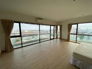 For RENT : The Natural Place Suite / 2 Bedroom / 2 Bathrooms / 125 sqm / 50000 THB [10264996]