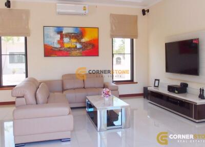 4 Bedrooms bedroom House in Santa Maria East Pattaya