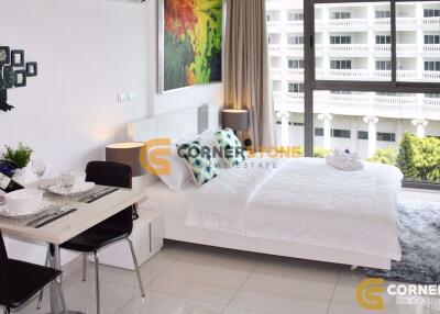 Studio bedroom Condo in Wong Amat Tower Wongamat