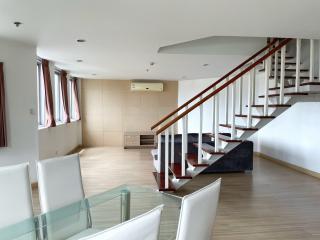 For RENT : P.W.T Mansion / 2 Bedroom / 2 Bathrooms / 165 sqm / 50000 THB [R11153]