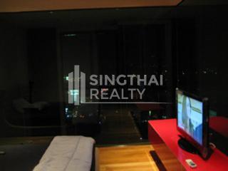 For RENT : The Emporio Place / 1 Bedroom / 1 Bathrooms / 74 sqm / 52000 THB [2826896]