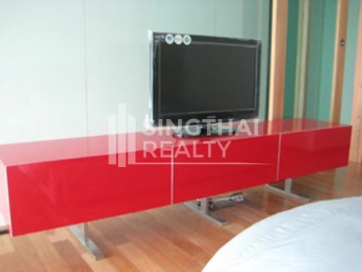 For RENT : The Emporio Place / 1 Bedroom / 1 Bathrooms / 74 sqm / 52000 THB [2826896]