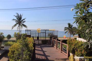 4 bedroom House in Sea Breeze Na Kluea