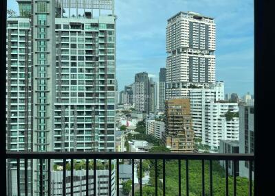 For RENT : Noble Refine / 2 Bedroom / 2 Bathrooms / 68 sqm / 52000 THB [R10541]